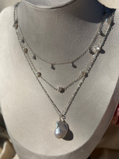 Sam - Keishi Pearls Wire Wrapped on Fine Flat Chain